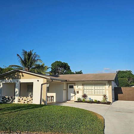 Lauderdale Lakes Sunny Goldie מראה חיצוני תמונה